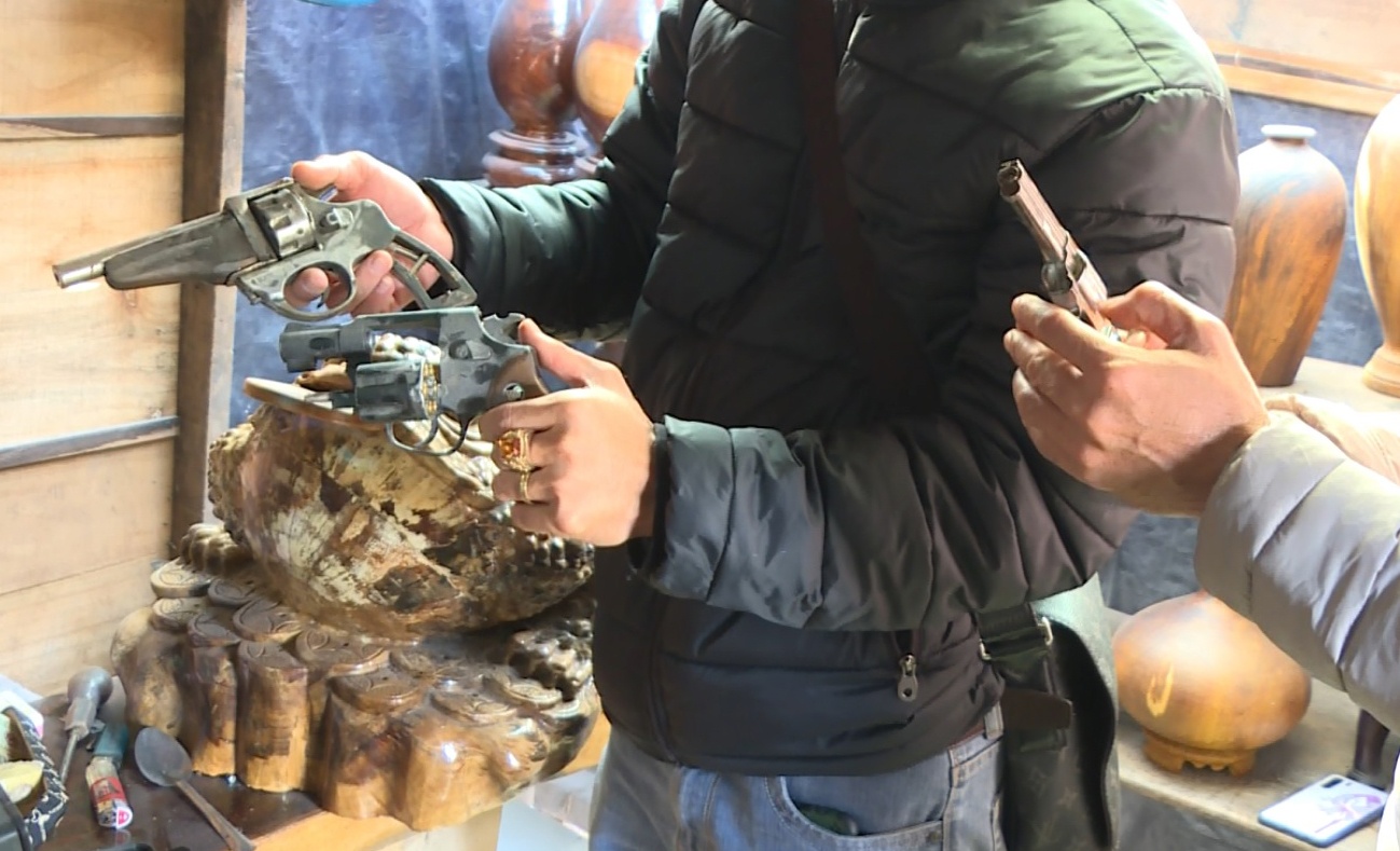 Thanh nien buon ma tuy co ham tru anh 1