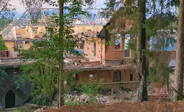 Sap san nha lam 2 nguoi chet anh 1