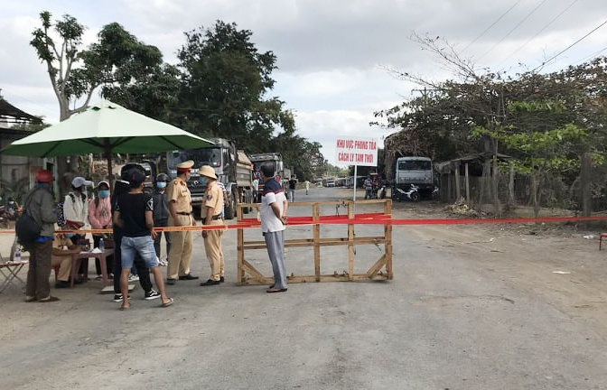 Go phong toa huyen Ia Pa va thi xa Ayun Pa hinh anh