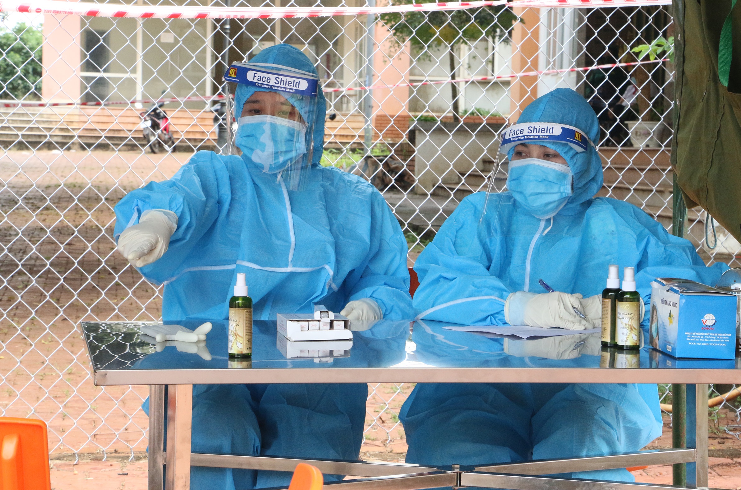 Gia Lai cang minh chong dich Covid-19 hinh anh