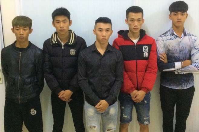 Hai nhóm thanh niên hỗ chiến ảnh 1 Hai nhom thanh nien ho chien anh 1