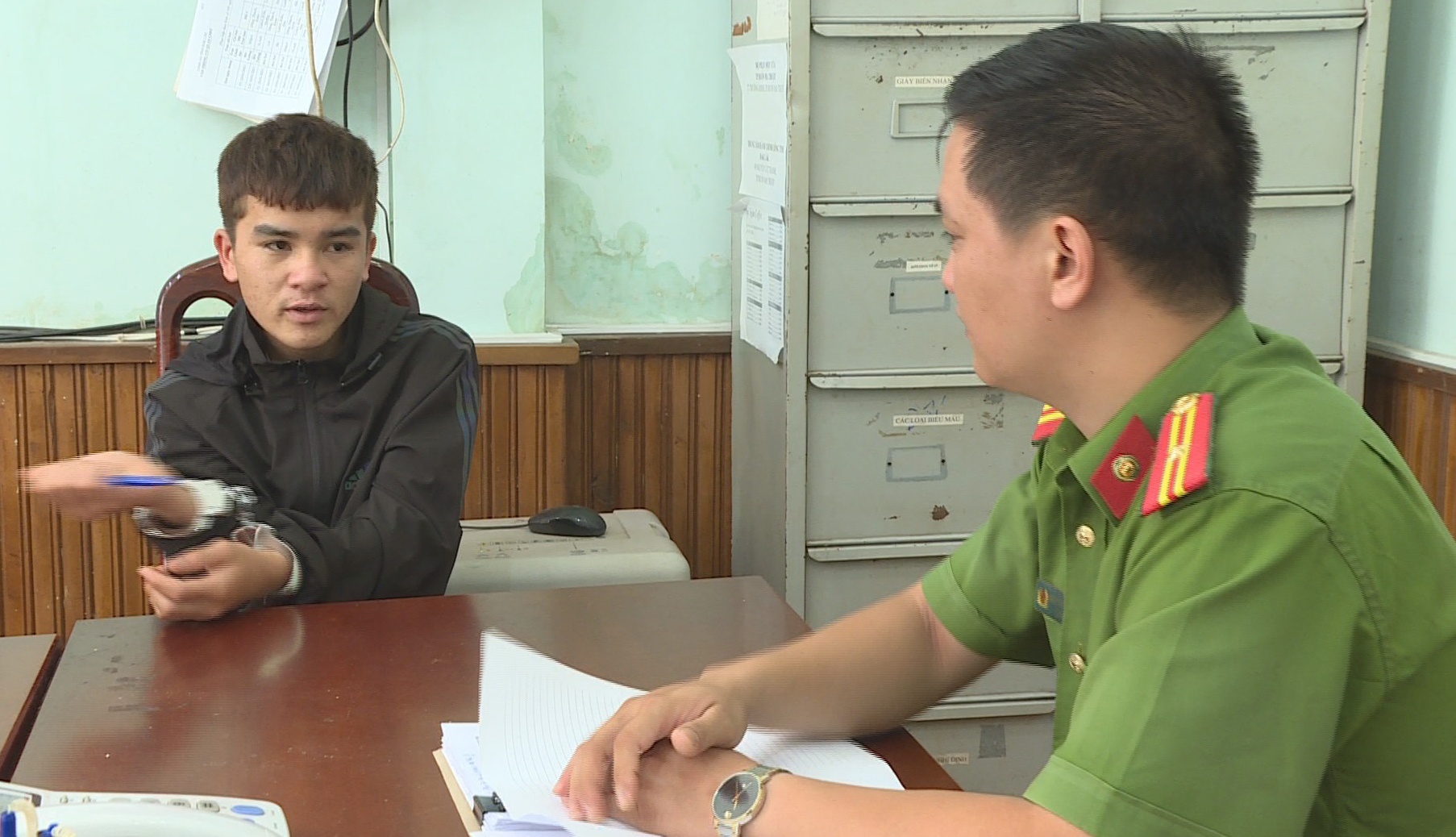 Thanh nien giet anh ho anh 1