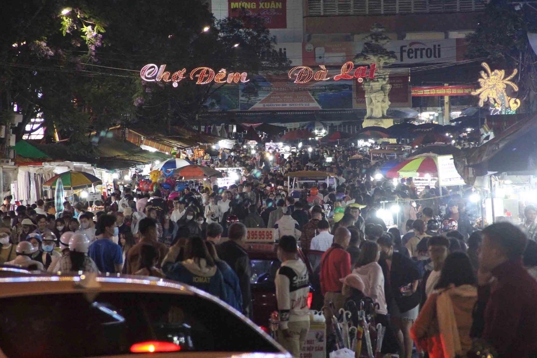 Ca mac Covid-19 di hang loat dia diem noi tieng o Da Lat, co 179 F1 hinh anh