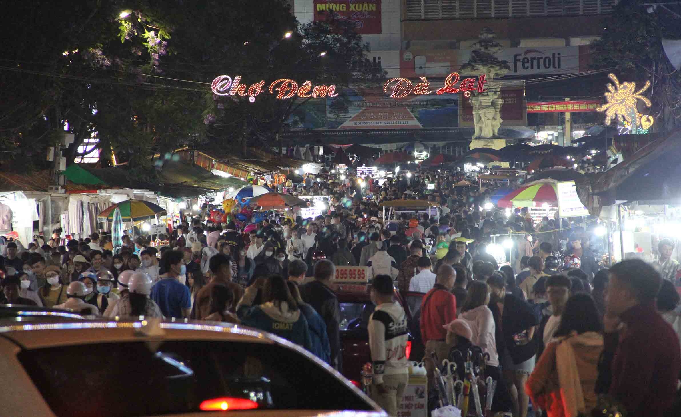 Du khách đến Đà Lạt tăng đột biến ảnh 1 Du khach den Da Lat tang dot bien anh 1