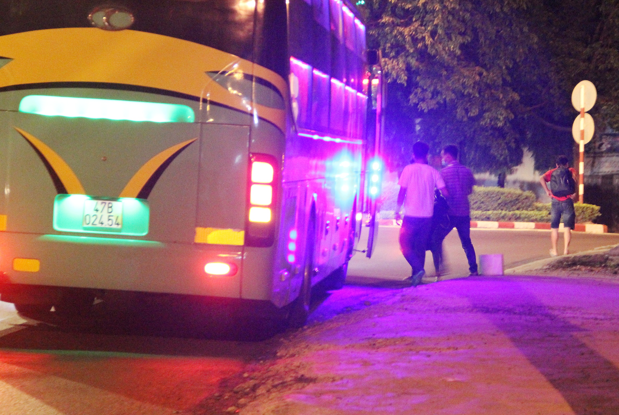 Dan ve que tranh dich anh 9