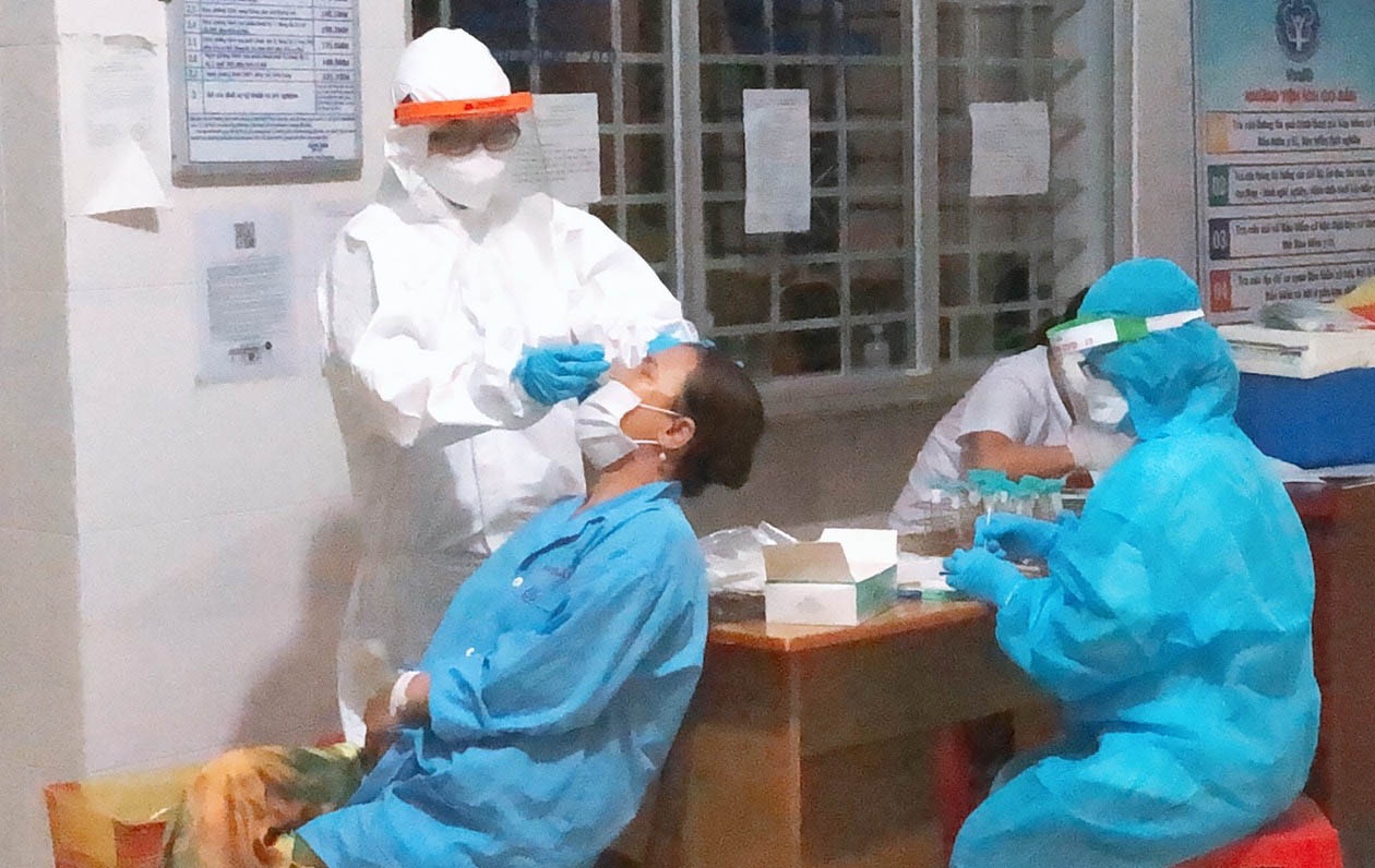 Nu dieu duong mac Covid-19 o Dak Lak da tiem 2 mui vaccine hinh anh