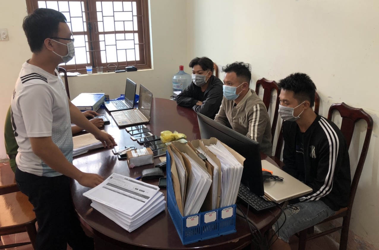 Ca do bong da qua mang anh 1