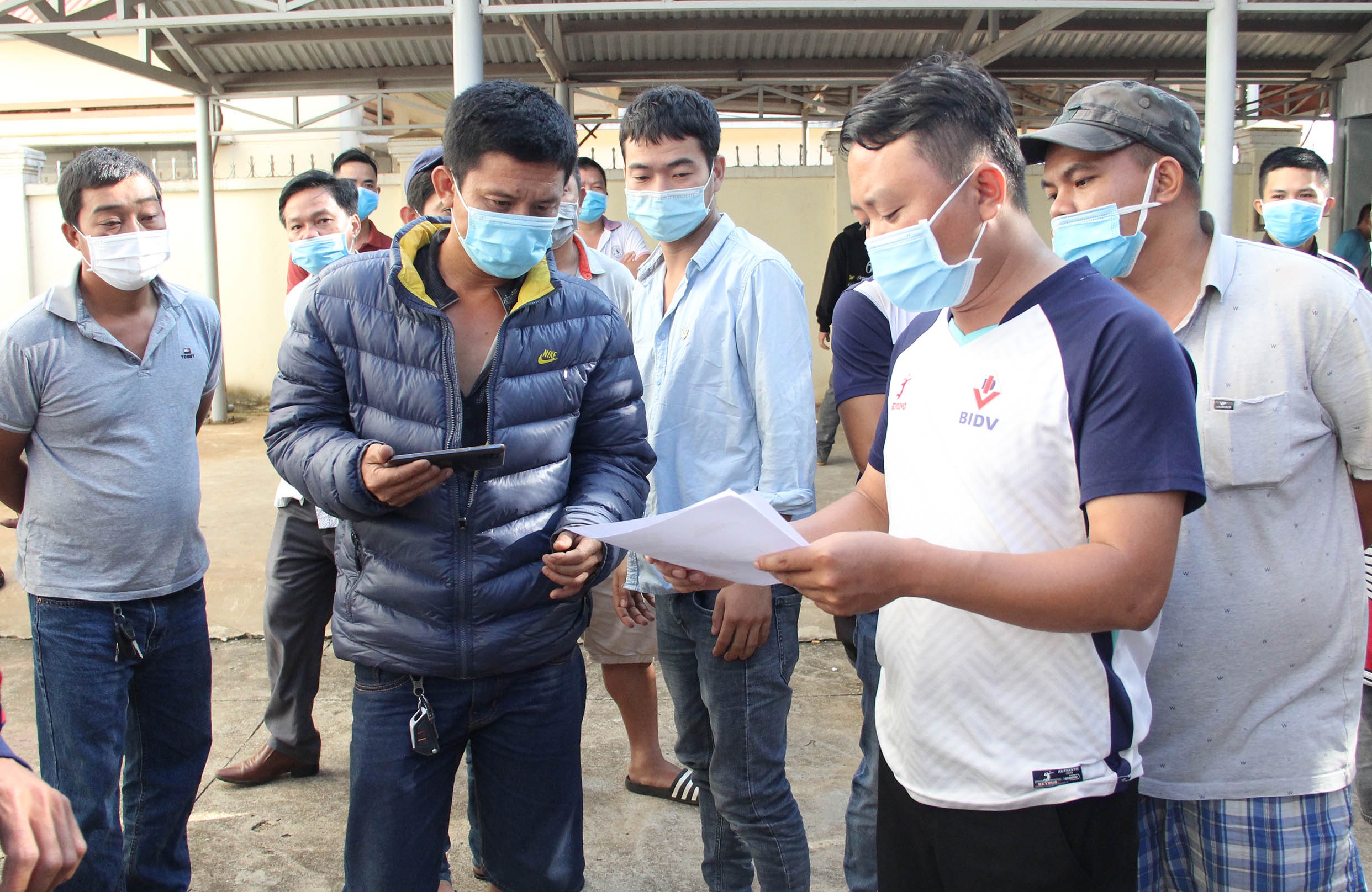 Test nhanh Covid-19 doi voi tai xe anh 11