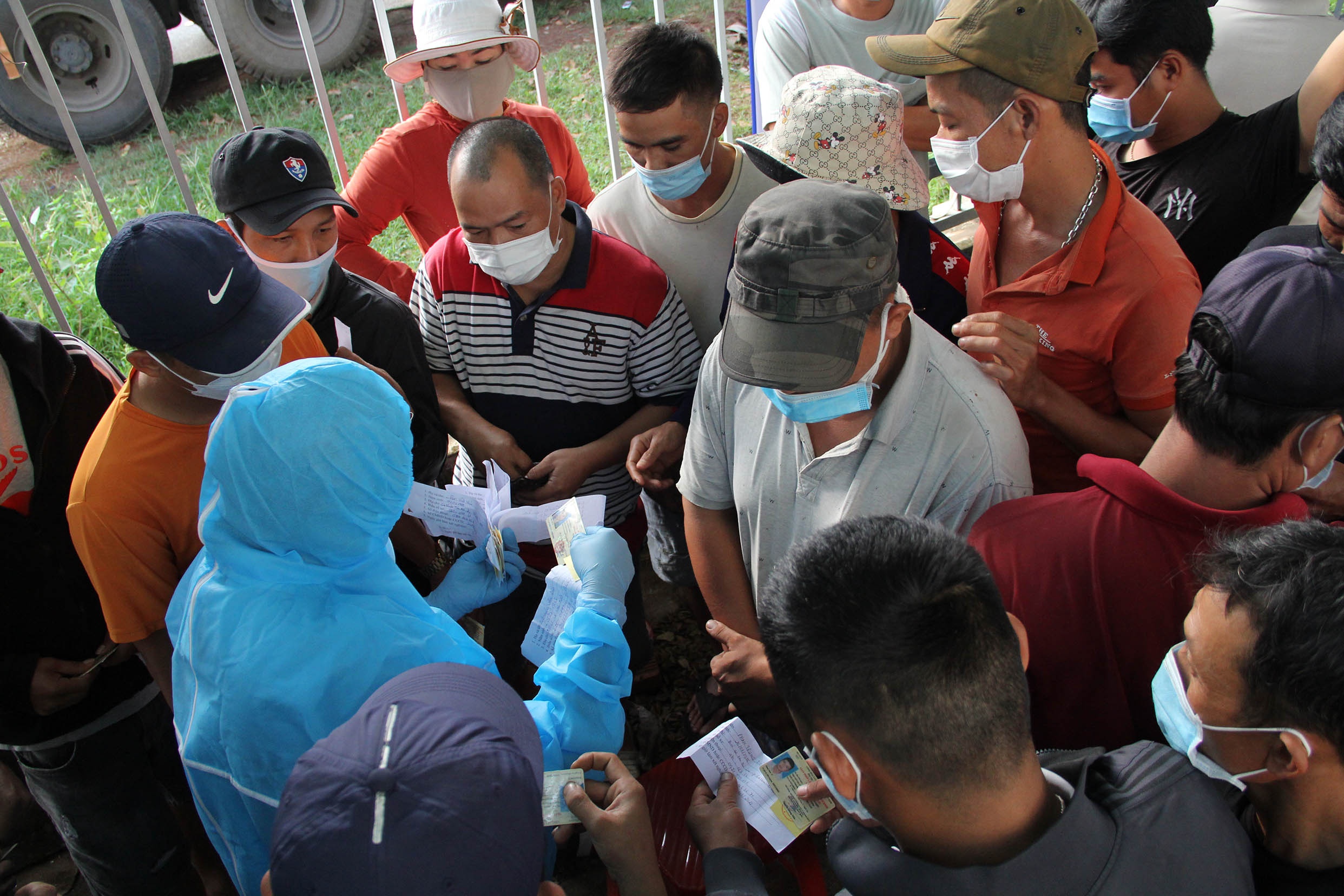 Test nhanh Covid-19 doi voi tai xe anh 6