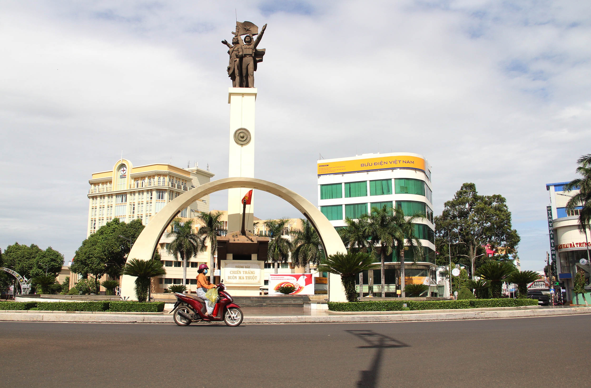 TP Buon Ma Thuot vang ve anh 1