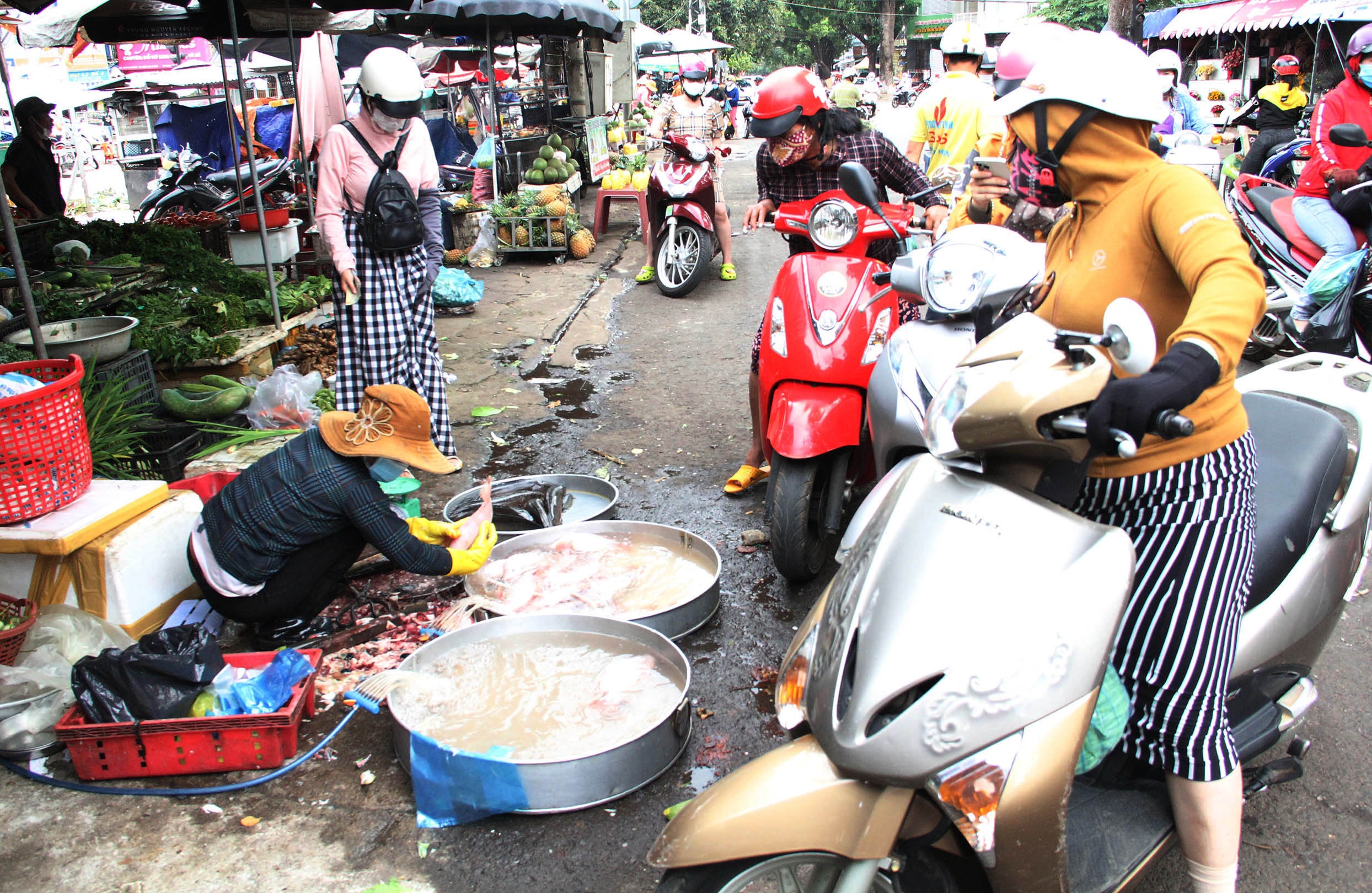 Mua hang tich tru trong mua dich anh 5