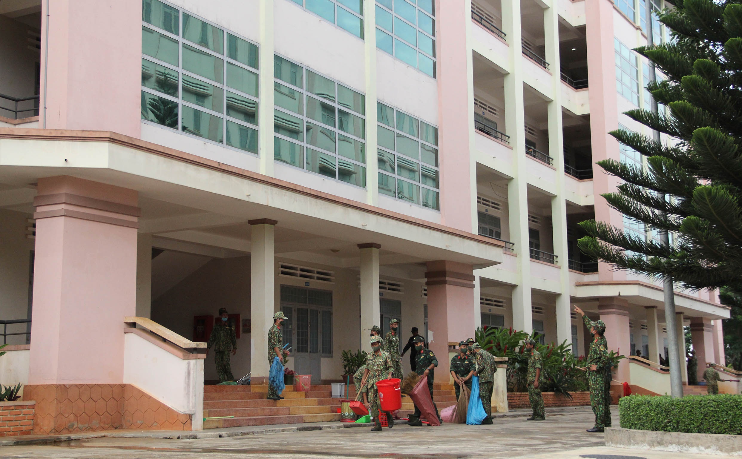 Lay nhiem cong dong tang cao anh 2