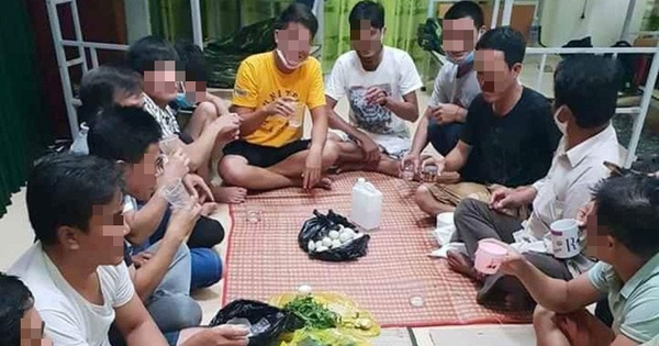Xu phat 8 nguoi an nhau, danh nhau trong khu cach ly hinh anh