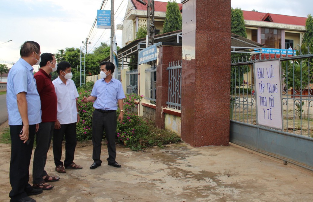 Bi thu da bi dinh chi chuc vu anh 1