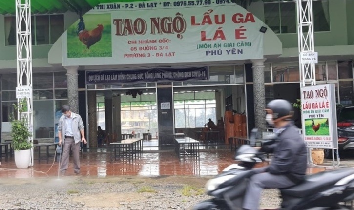 Hang quan Da Lat mo cua don khach anh 2