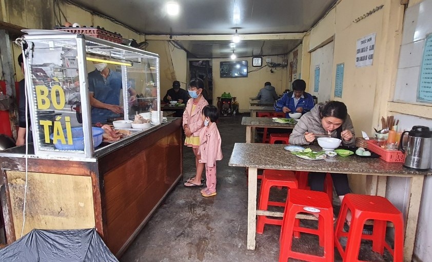 Hang quan Da Lat mo cua don khach anh 5