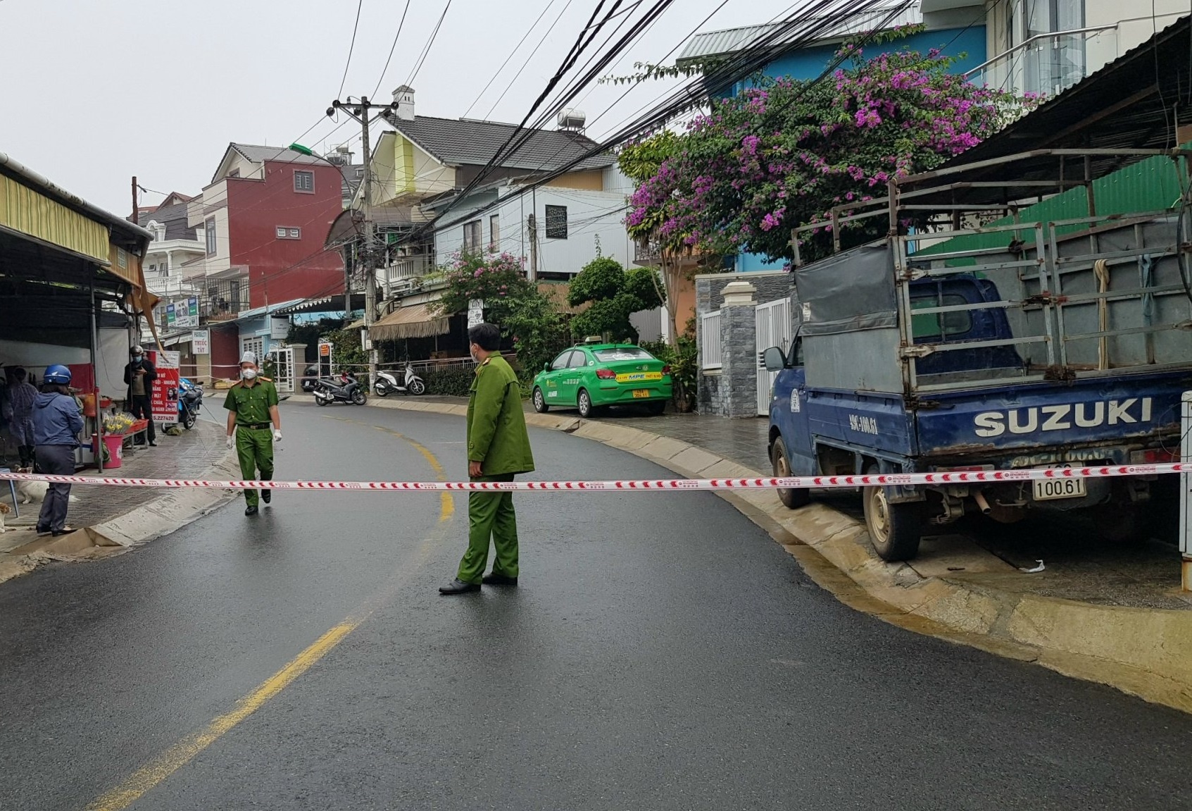 Nam phụ xe làm lây lan dịch bệnh ảnh 1 Nam phu xe lam lay lan dich benh anh 1