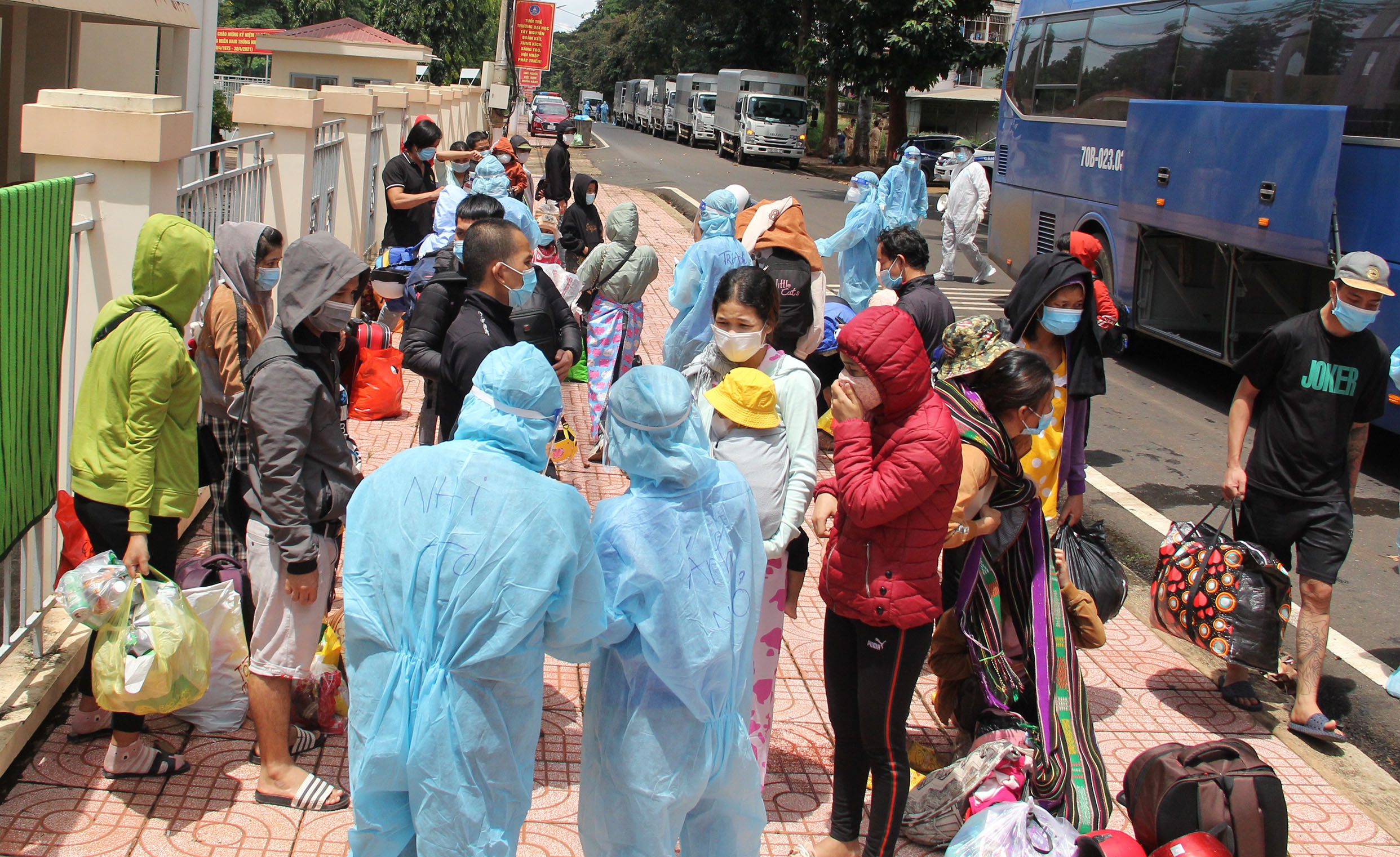 CSGT dan cong dan ve que anh 4