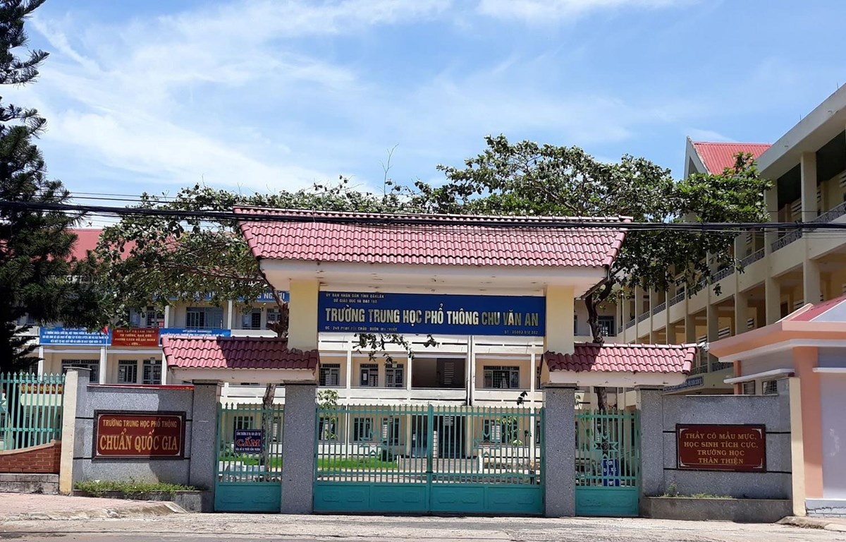 32 hoc sinh Dak Lak thi lai lan 3 hinh anh