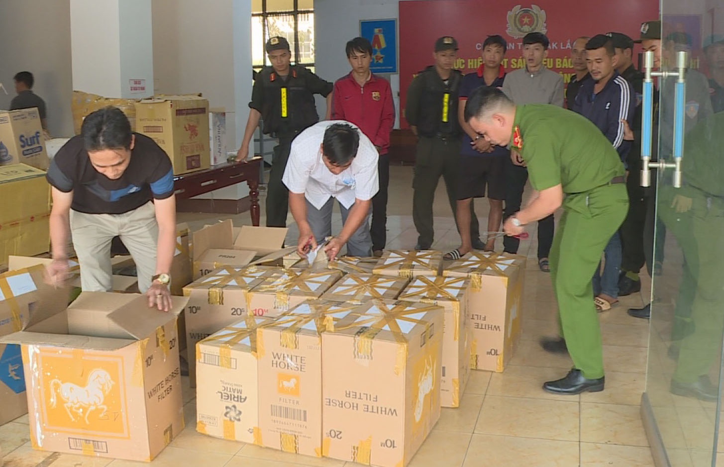 Trồng cần sa lớn nhất Đắk Lắk ảnh 1 Trong can sa lon nhat Dak Lak anh 1