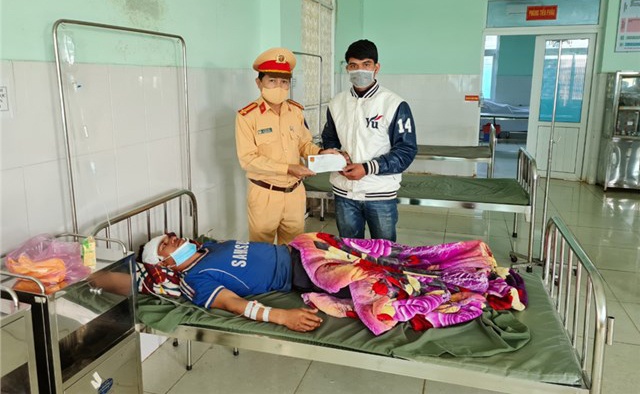 Xe tai lao xuong vuc anh 8