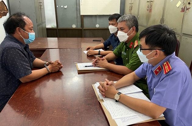 Vo cung nguoi tinh giet chong anh 2