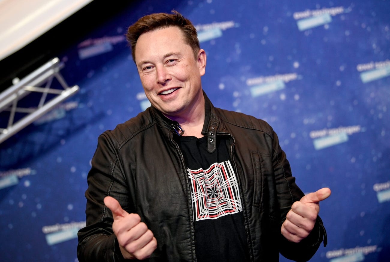 Elon Musk khuyen cac CEO bot quan tam den tien hinh anh