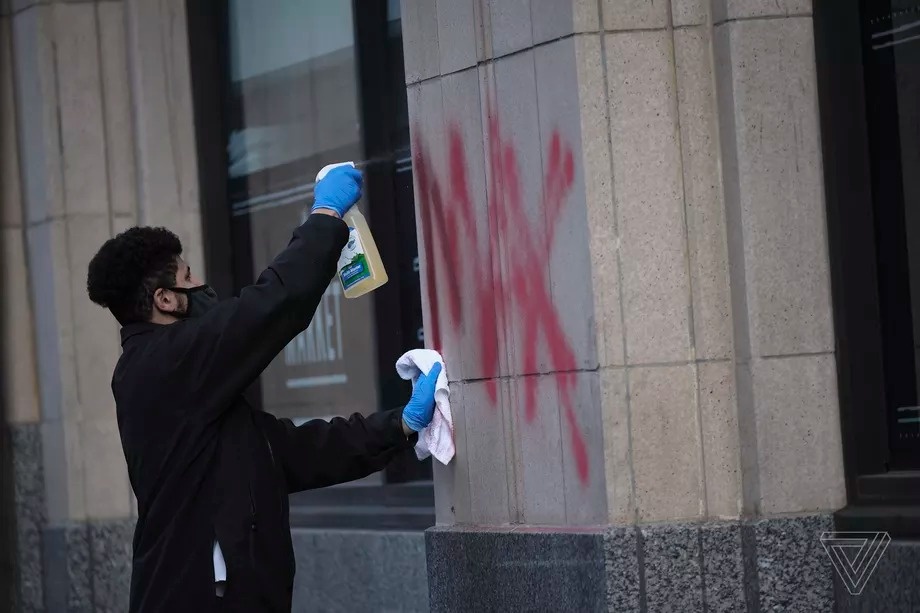 biểu tình tại trụ sở Twitter ủng hộ ông Trump ảnh 10 bieu tinh tai tru so Twitter ung ho ong Trump anh 10