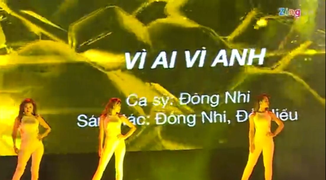 Dong Nhi soi dong voi bai hat 'Vi em la ai' hinh anh