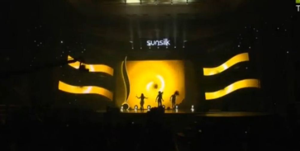 Khan gia cai trang thanh Dong Nhi, Khoi My, Bao Anh hinh anh