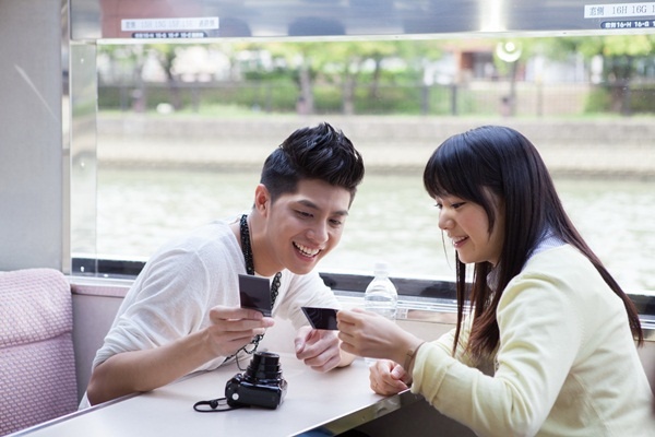 Noo Phuoc Thinh hat 'Mai mai ben nhau' hinh anh