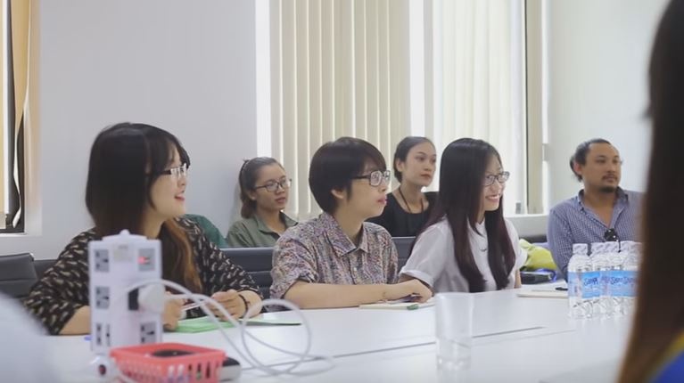 Khoanh khac dang nho cua 'Lights Camera Cho Tot' hinh anh