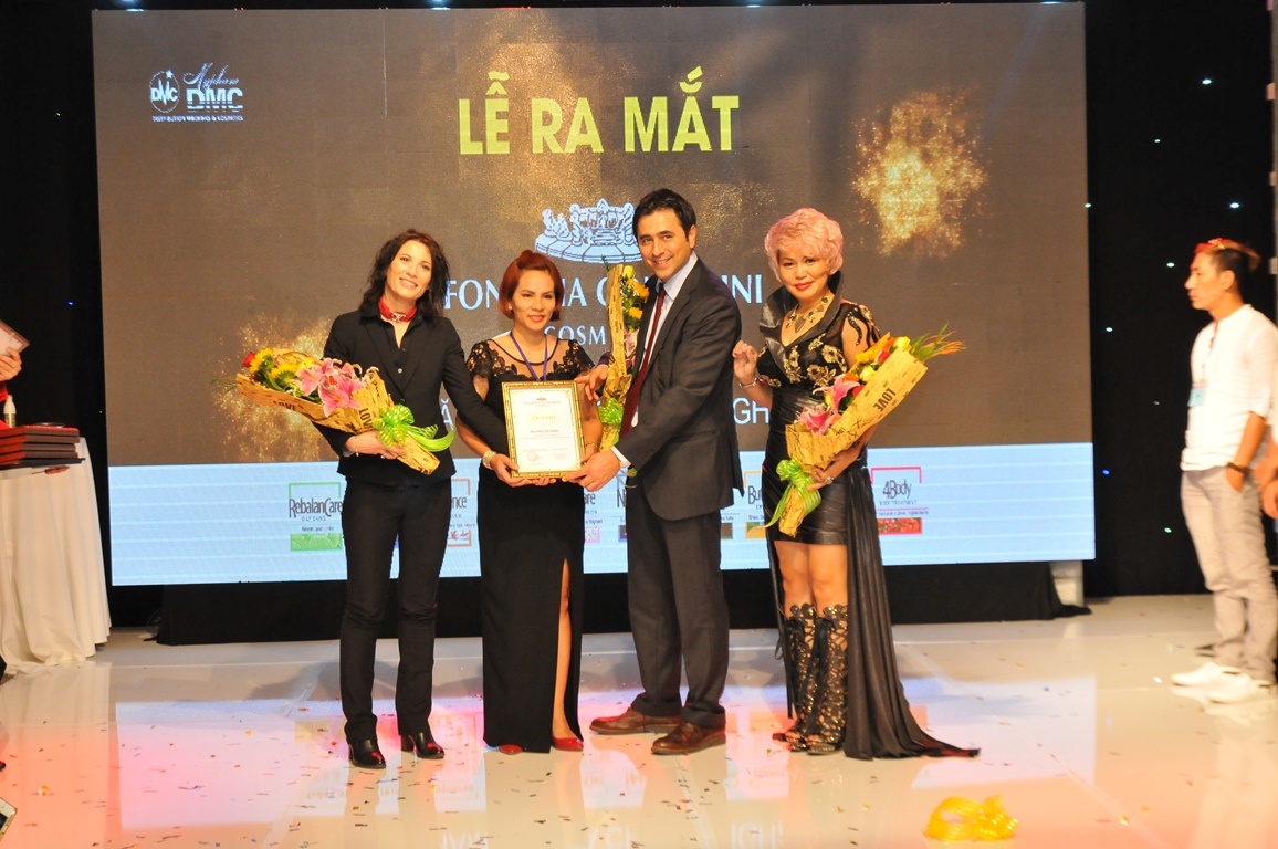 Cong ty co phan thuong mai my pham DMC anh 2