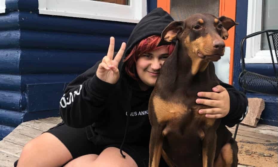 Nam sinh My buc xuc vi bi nha truong theo doi hinh anh