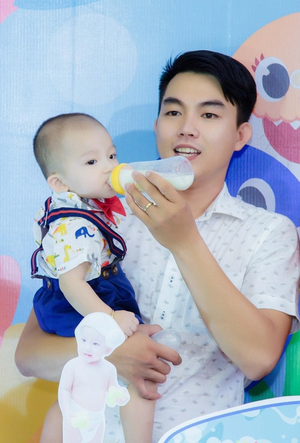 bai du thi Cam on me anh 1