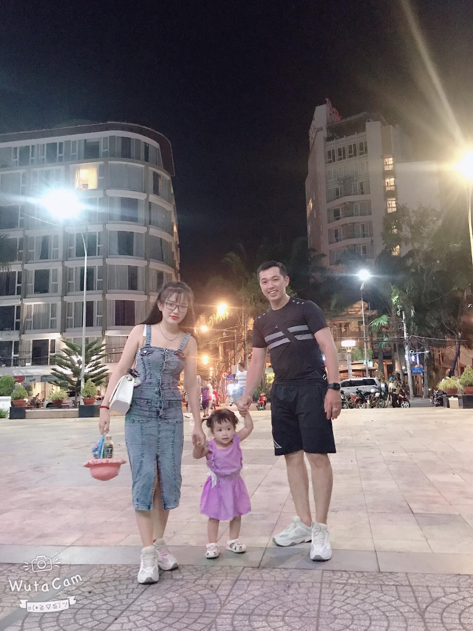 bai du thi Cam on me anh 1