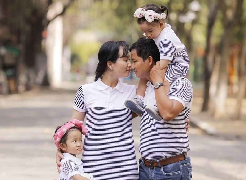 Hanh trinh 10 nam mang ten hanh phuc hinh anh