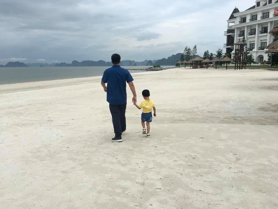 'Yeu va cham con theo cach cua bo' hinh anh