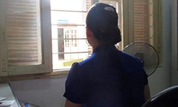 Ba lan tro ve tu nha xac cua nguoi phu nu nhiem HIV hinh anh