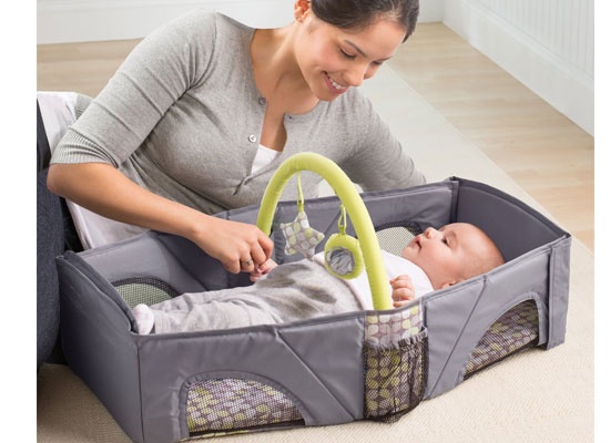 Moi nguy hiem chet nguoi khi cho be ngu noi hinh anh