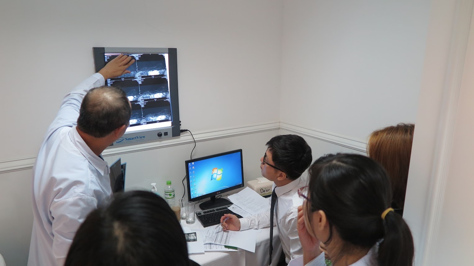 Chu dong phat hien bat thuong de ngua ung thu hinh anh