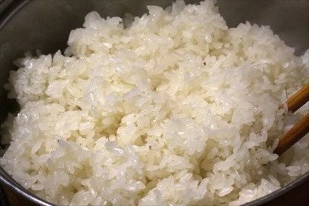 Ngo nhan ve su khac nhau giua gao nep va gao te hinh anh