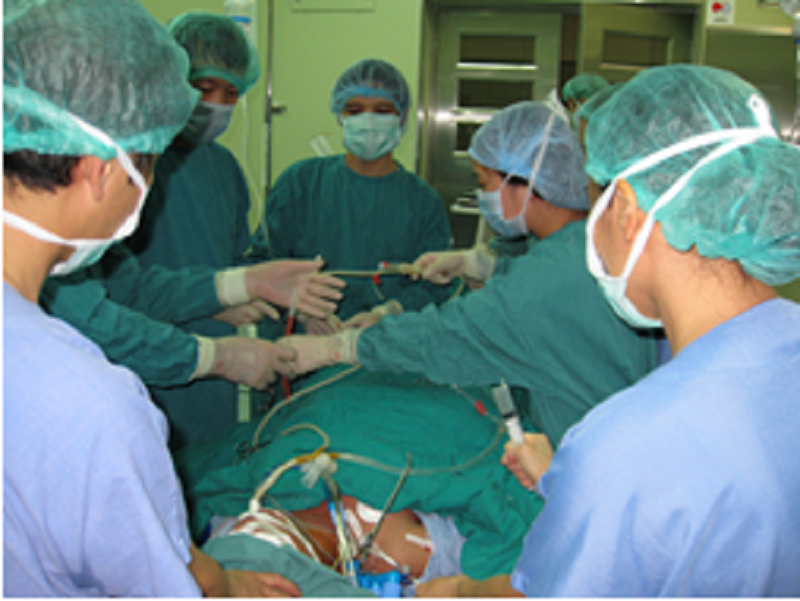 Tang cuong su dung cong nghe tien tien trong y te hinh anh