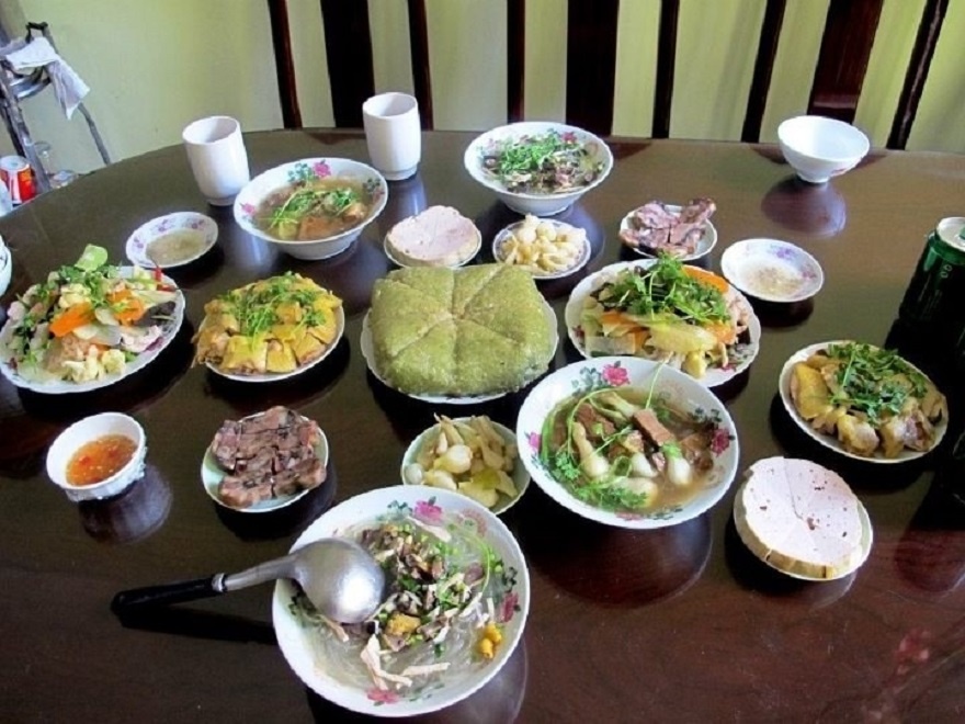 Can doi nang luong bua an ngay Tet de tranh mang benh hinh anh