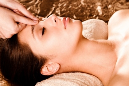 20 phut tu massage giup dan van phong loai bo benh tat hinh anh