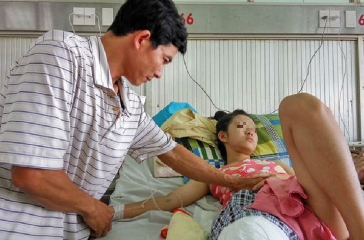 Bo Y te yeu cau lam ro vu nu sinh bi cua chan hinh anh