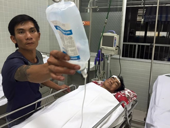 Huỳnh Văn Nén bị tai nạn giao thông ảnh 1 Huynh Van Nen bi tai nan giao thong anh 1