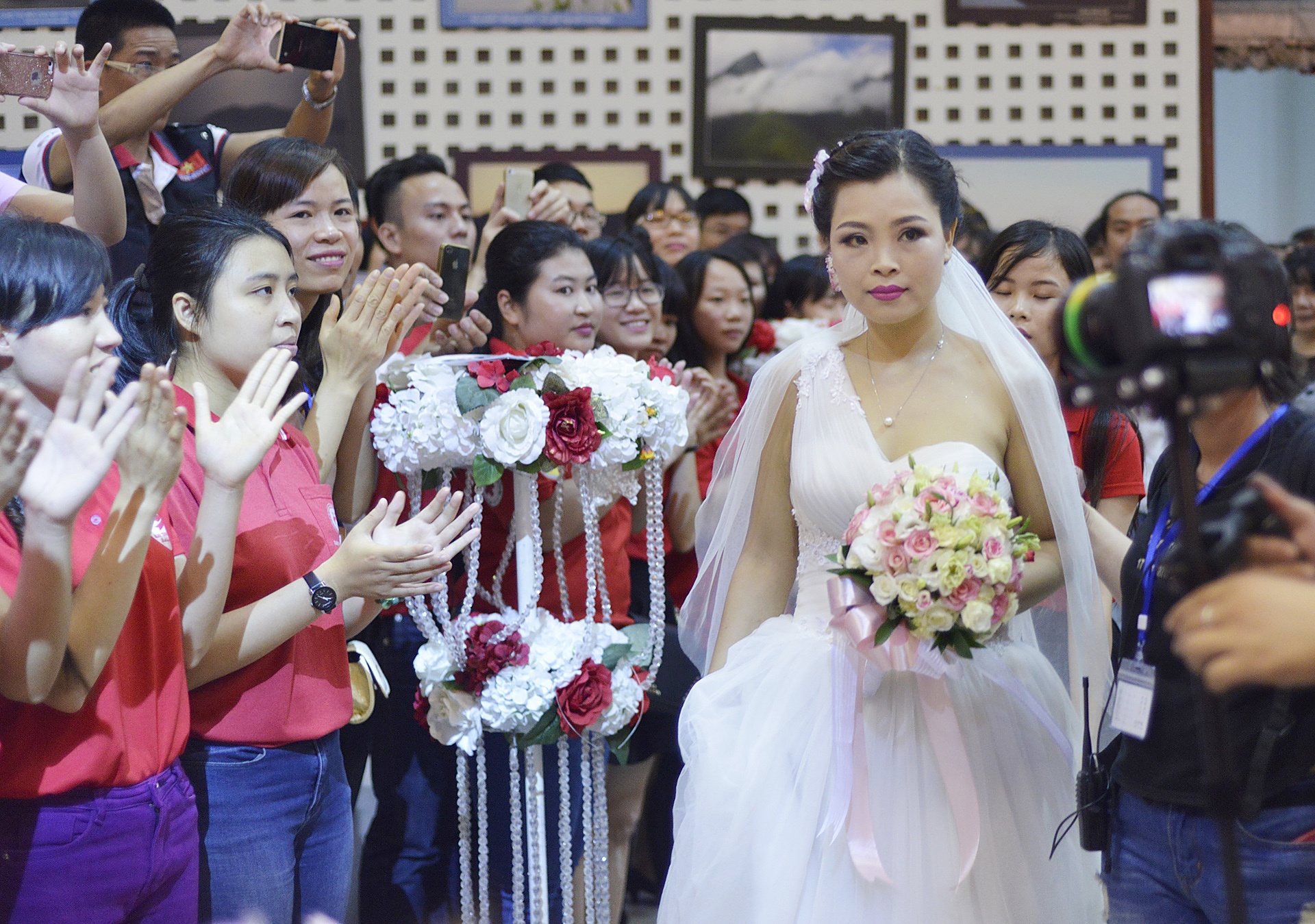 dam cuoi co tich cua benh nhan tan mau anh 4