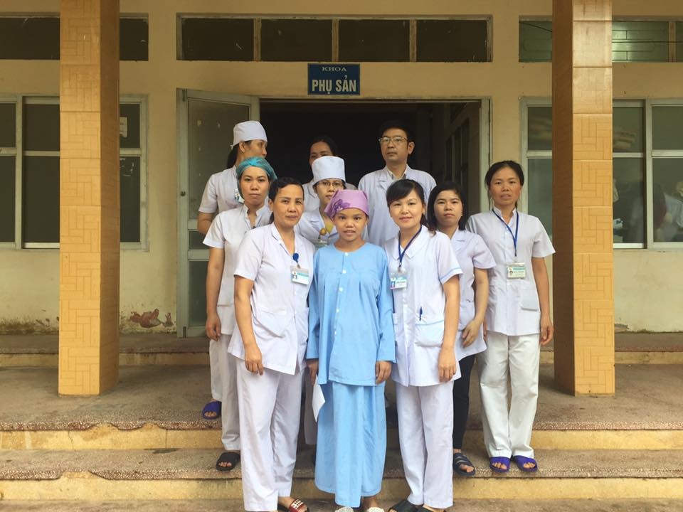 Mẹ cặp song sinh dính liền ảnh 1 Me cap song sinh dinh lien anh 1