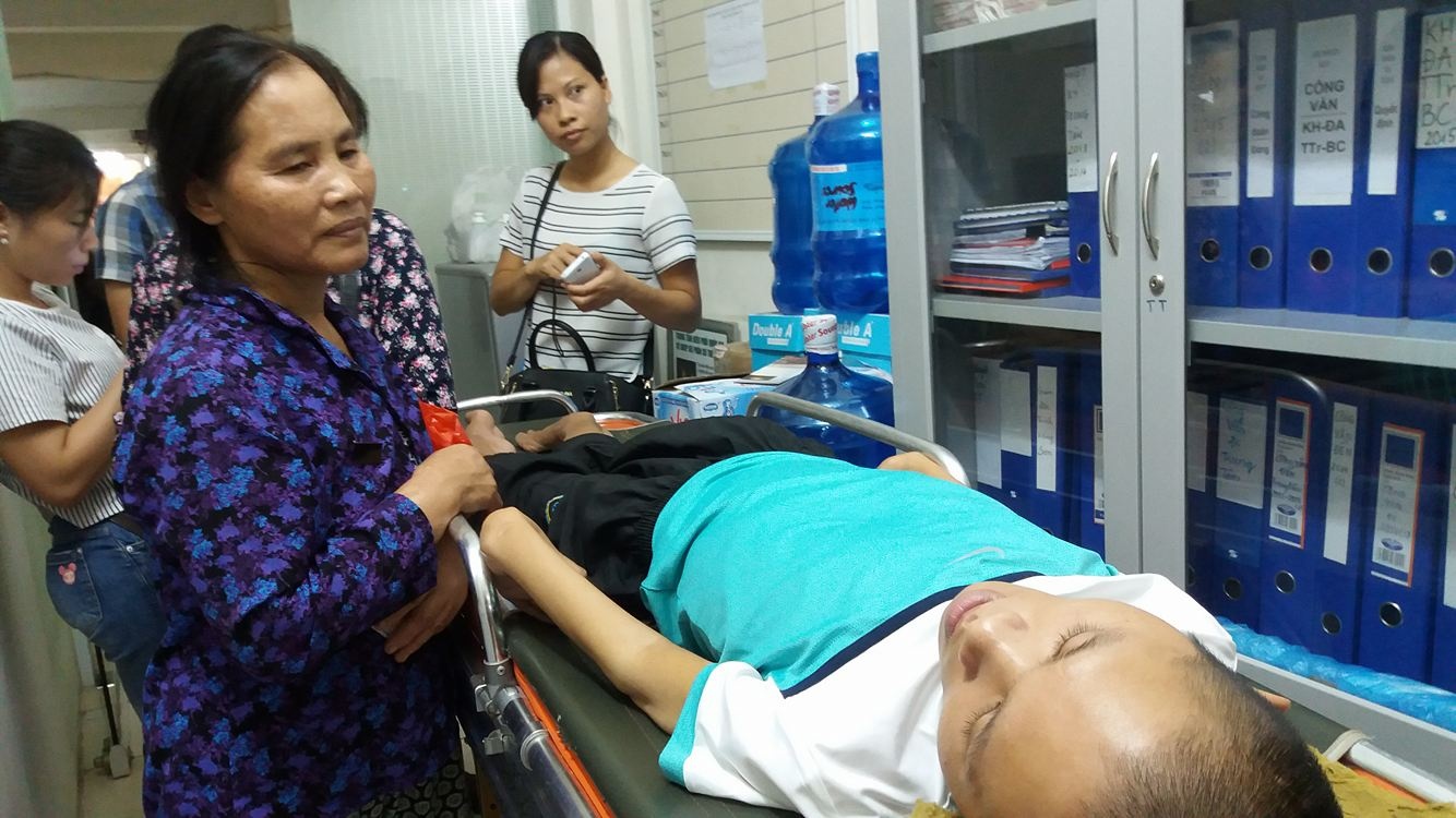 nam thanh niên xin ghép đầu ảnh 1 nam thanh nien xin ghep dau anh 1